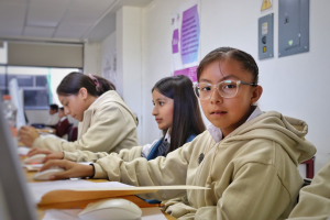 SEPH recibe a participantes de la Olimpiada del Conocimiento Infantil 2025