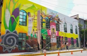 Intervenci&oacute;n art&iacute;stica transforma edificio del Poder Judicial en Huejutla