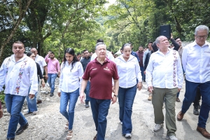 Julio Menchaca arranca las Rutas de la Reconstrucci&oacute;n en la Sierra Gorda hidalguense