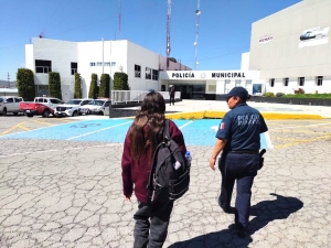Seguridad P&uacute;blica de Pachuca localiza a menor con ficha de b&uacute;squeda, fue entregada a su padre esta tarde
