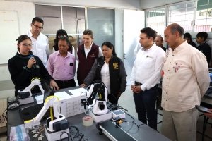 Gobierno de Hidalgo inaugura nuevos laboratorios STEM en San Agust&iacute;n Metzquititl&aacute;n y Huazalingo