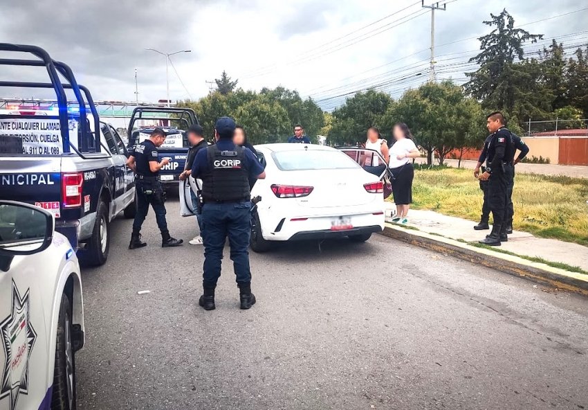 Detienen policías de Pachuca a cuatro presuntos ladrones; pretendían escapar rumbo a CDMX