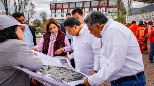 Menchaca Salazar supervisa rehabilitación del Parque de los Hombres Ilustres