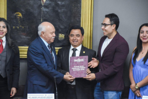 Entrega Jorge Reyes cuenta p&uacute;blica 2024 al Congreso de Hidalgo