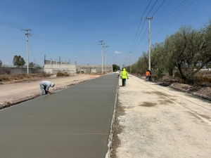 Rehabilitaci&oacute;n de la calle V&iacute;a de los Reyes fortalece la conectividad en El Daxth&aacute;, Actopan