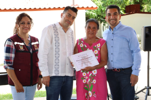 Sebiso entreg&oacute; premios artesanales en la huasteca