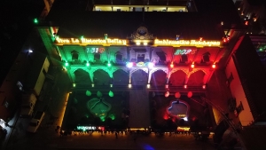 Huichapan se llena de color con videomapping en los festejos patrios