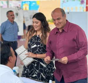 Participando en la fiesta democr&aacute;tica de nuestro Estado: Natividad Castrej&oacute;n