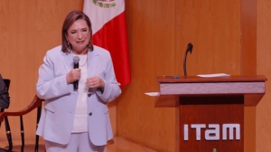 Xóchitl Gálvez intercambia ideas con estudiantes del ITAM