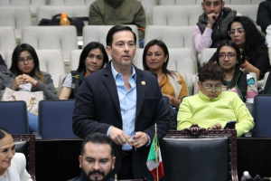 Juan de Dios pontigo propone soluci&oacute;n a desabasto de agua