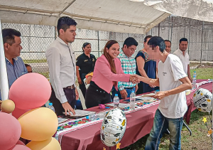 Entregan certificados de estudios y de capacitación a población penitenciaria del Cereso de Jaltocán