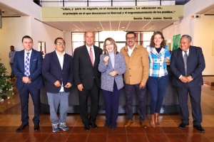 Entrega SEPH veh&iacute;culos a escuelas normales