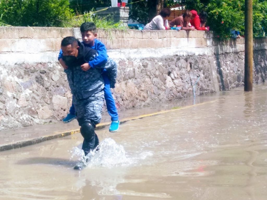 SSPH desarrolla tareas de apoyo a la poblaci&oacute;n en calles y domicilios de #Tula