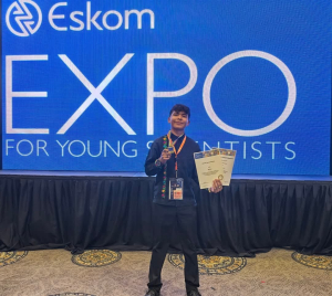 Estudiante hidalguense obtuvo presea dorada en certamen internacional