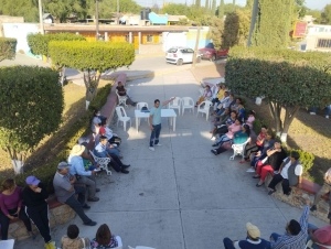 Sistema estatal de protección civil atiende comunidad de Juandho, municipio de Tepepango, por fuga de combustible por robo de hidrocarburo