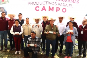 2,400 productores recibieron apoyos para el campo