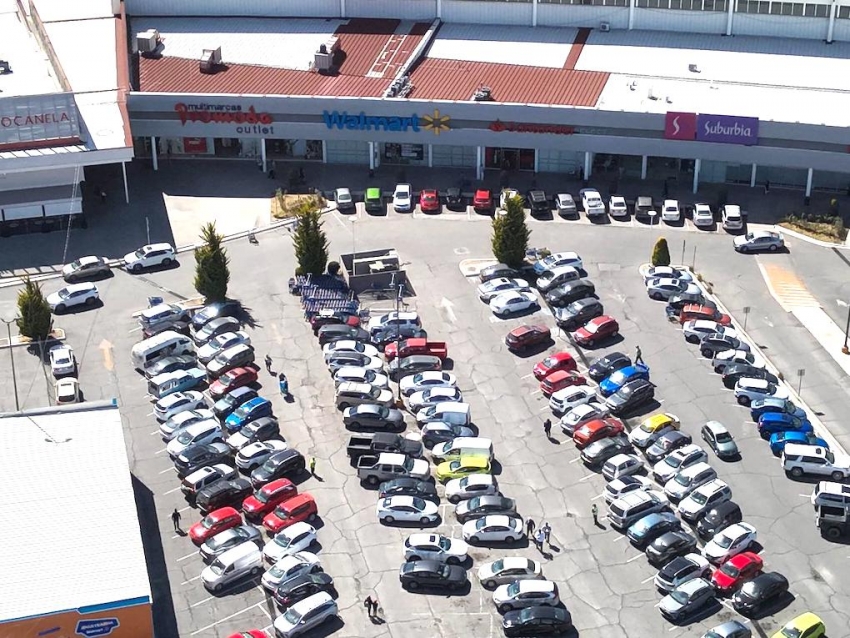 Implementan acciones de vigilancia aérea y terrestre en plazas comerciales de Pachuca