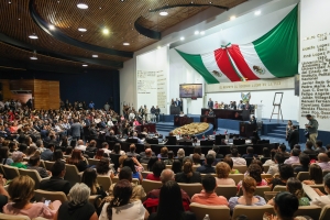 Galardonan a pintor y maestro Armando Pe&ntilde;afiel con la presea Pedro Mar&iacute;a Anaya