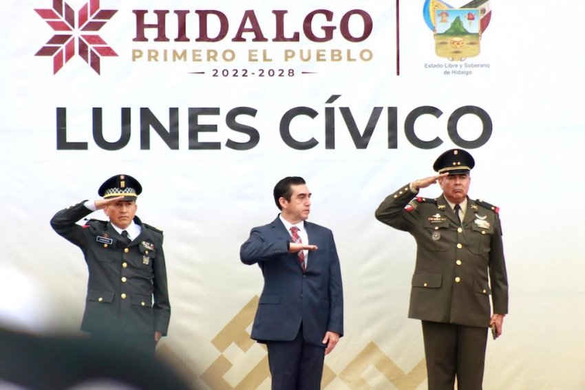 Saderh fortalece valores cívicos con ceremonia