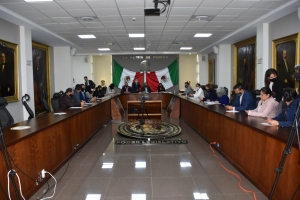 Rinden protesta diputados suplentes