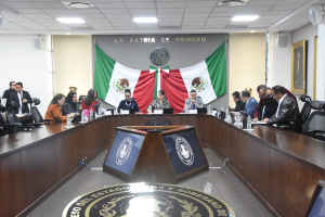 Proponen implementar la educaci&oacute;n financiera en escuelas