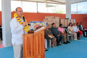 Entrega SEPH  infraestructura educativa en la Sierra Gorda