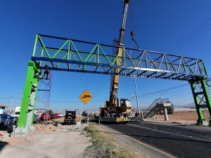 La SOPOT construye puente peatonal en Xochihuac&aacute;n &nbsp;