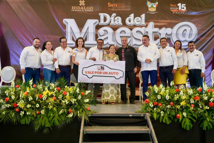 Celebran a maestras y maestros del Valle de Mezquital