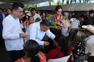 Atenci&oacute;n gerontol&oacute;gica, un pilar de atenci&oacute;n en las Rutas de la Transformaci&oacute;n