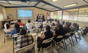 Lleva SEPH “Escuela para Padres” a El Arenal