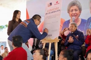 Said Vargas impulsa Caja de Ahorro para docentes jubilados