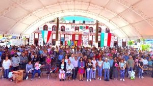 Gobierno estatal beneficia a 498 productores de dos regiones