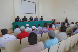 &nbsp;  Da continuidad Jorge Reyes a di&aacute;logo con taxistas