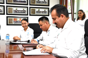 Firman UTVM y agencia de viajes NOVA convenio de colaboración