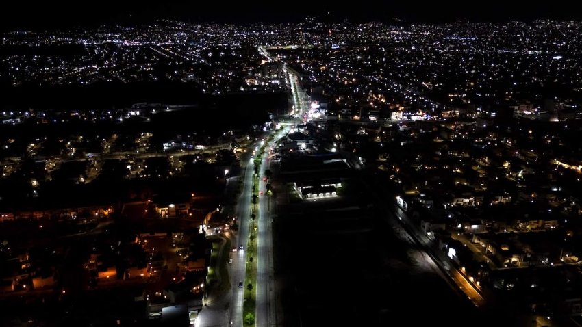 Más seguridad y mejor visibilidad: Jorge Reyes entrega obra de alumbrado en el Blvd. Ramón G. Bonfil