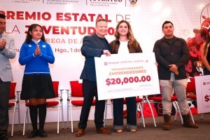 Menchaca Salazar respalda transformaci&oacute;n de juventud hidalguense