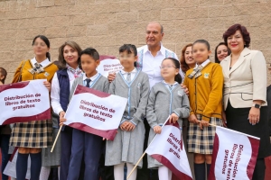 Dan banderazo de salida para la entrega de libros de texto gratuitos en la entidad&nbsp;