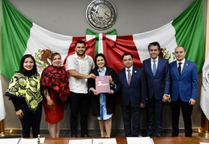 M&oacute;nica Mixtega Trejo, secretaria de Medio Ambiente, comparece ante el Congreso y resalta protecci&oacute;n a ecosistemas