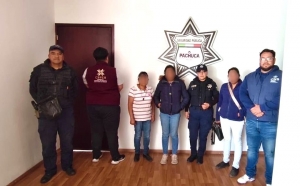 Rescatan a mujer desorientada en Plaza Independencia