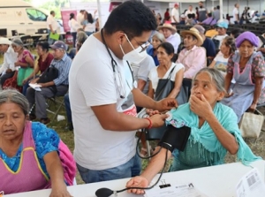 Llaman a personas mayores de 60 a&ntilde;os a prevenir golpes de calor