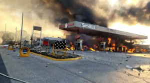 Reportan explosi&oacute;n de pipa de gas, dentro de una gasolinera en carretera Tula- Actopan